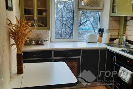 Продам 3-х кімнатну квартиру, Салтовка, ТРК Украина, Код: 805332/1