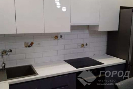 Продам 2-х кімнатну квартиру, ХТЗ, ХТЗ метро, Код: 805335/1