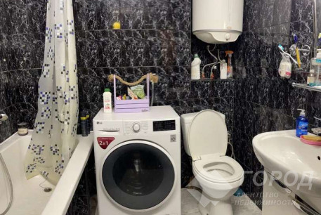 Продам 2-х кімнатну квартиру, Центр, Госпром метро, Код: 805359/1