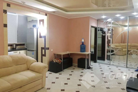 Продам 1-кімнатну квартиру в новобудові, Рогань, Код: 805373/2