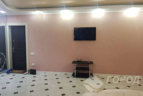 Продам 1-кімнатну квартиру в новобудові, Рогань, Код: 805373/2