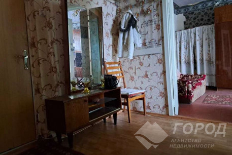 Продам 2-х кімнатну квартиру, Рогань, Роганский ж/м, Код: 805399/1