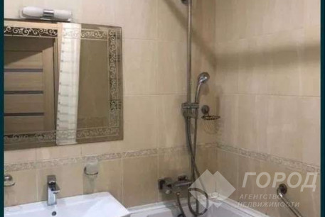 Продам 2-х кімнатну квартиру, Рогань, Код: 805402/2