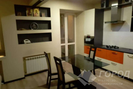 Сдам 2-х кімнатну квартиру, Центр, Код: 805404/1