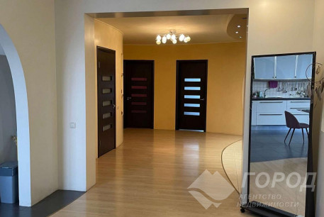 Продам 3-х кімнатну квартиру, Гагарина проспект, Спортивная метро, Код: 805465/1