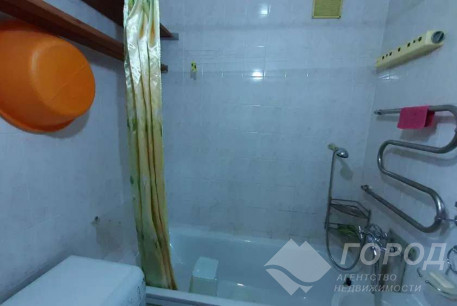 Сдам 2-х кімнатну квартиру, Рогань, Код: 805561/2