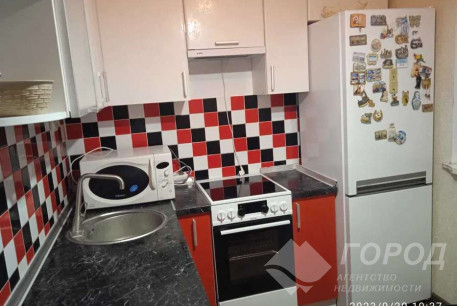 Сдам 3-х кімнатну квартиру, Рогань, Код: 805568/1