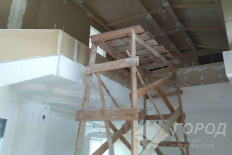 Продам 5-и кімнатну квартиру, Сосновая Горка, Код: 805640/1