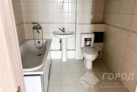 Продам 3-х кімнатну квартиру, Салтовский, Завод им. Малышева метро, Код: 805672/1