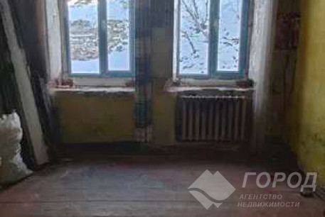 Продам 4-х кімнатну квартиру, Центр, Код: 805675/1