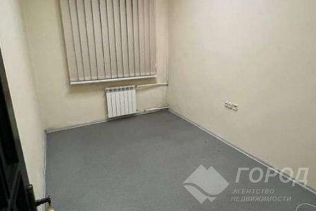 Продам 4-х кімнатну квартиру, Центральный рынок, Код: 805678/1