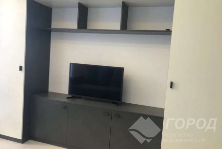 Продам 1-кімнатну квартиру в новобудові, Центр, Код: 805765/1