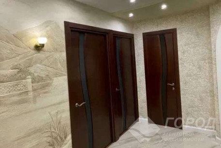 Продам 3-х кімнатну квартиру, Рогань, Роганский ж/м, Код: 805790/1