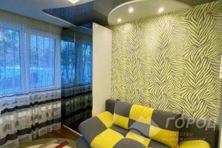 Продам 3-х кімнатну квартиру, Рогань, Роганский ж/м, Код: 805790/1