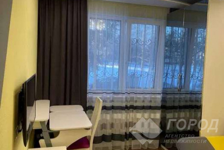 Продам 3-х кімнатну квартиру, Рогань, Роганский ж/м, Код: 805790/1