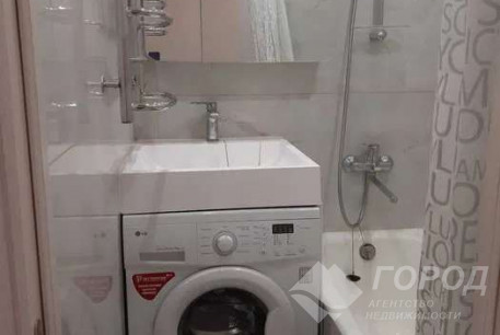 Продам 2-х кімнатну квартиру, Рогань, Горизонт, Код: 805824/1