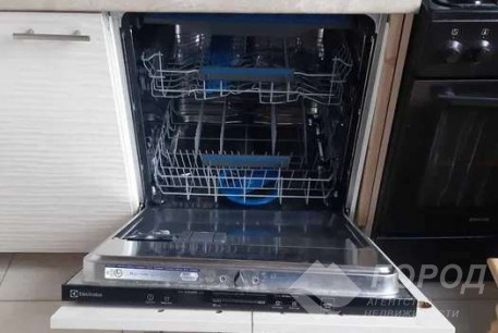 Продам 2-х кімнатну квартиру, Рогань, Горизонт, Код: 805824/1