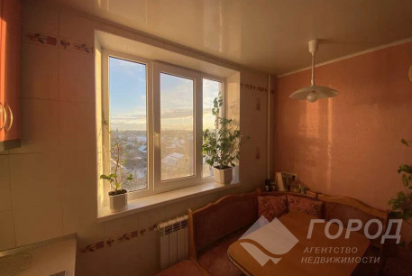Продам 2-х кімнатну квартиру, Рогань, Роганский ж/м, Код: 805876/1