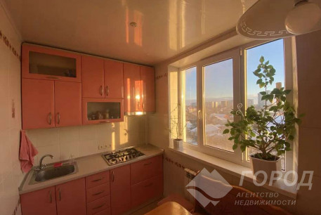 Продам 2-х кімнатну квартиру, Рогань, Роганский ж/м, Код: 805876/1
