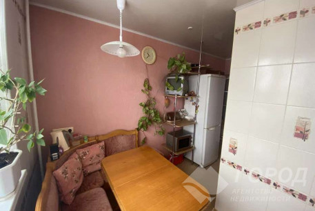 Продам 2-х кімнатну квартиру, Рогань, Роганский ж/м, Код: 805876/1