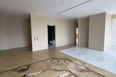 Продам 3-х кімнатну квартиру в новобудові, Центр, Код: 805877/1