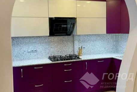 Продам 3-х кімнатну квартиру, Рогань, Код: 805878/1