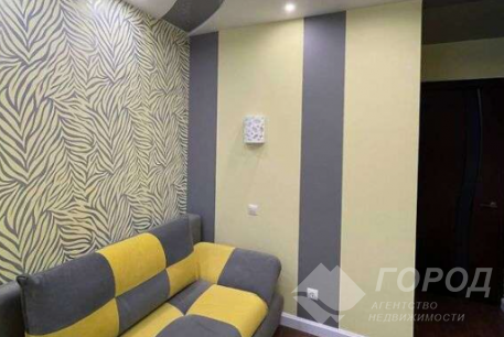 Продам 3-х кімнатну квартиру, Рогань, Код: 805878/1