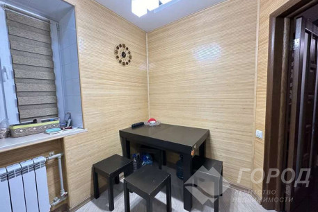 Продам 3-х кімнатну квартиру, Гагарина проспект, Спортивная метро, Код: 805971/1