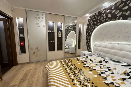 Продам 3-х кімнатну квартиру, Гагарина проспект, Спортивная метро, Код: 805971/1