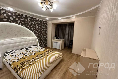 Продам 3-х кімнатну квартиру, Гагарина проспект, Спортивная метро, Код: 805971/1