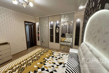 Продам 3-х кімнатну квартиру, Гагарина проспект, Спортивная метро, Код: 805971/1