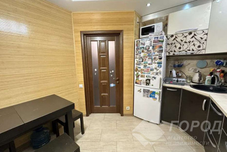 Продам 3-х кімнатну квартиру, Гагарина проспект, Спортивная метро, Код: 805971/1