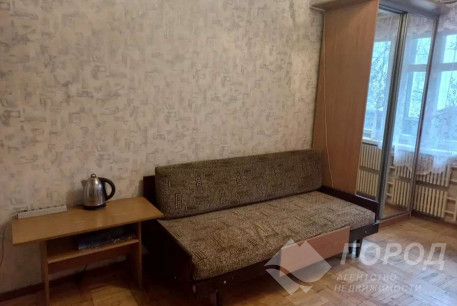 Сдам гостинку, ХТЗ, Пролетарская метро (Индустриальная), Код: 806017/1