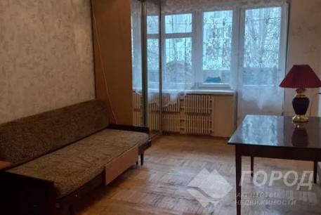 Сдам гостинку, ХТЗ, Пролетарская метро (Индустриальная), Код: 806017/1