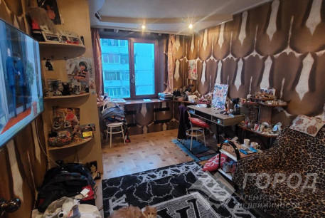 Продам 4-х кімнатну квартиру, Салтовка, 522 м/р, Код: 806071/1