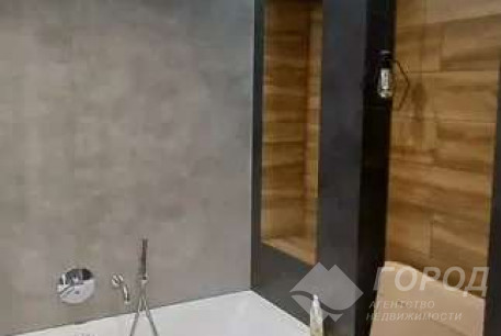 Продам 2-х кімнатну квартиру в новобудові, Центр, Код: 806086/1