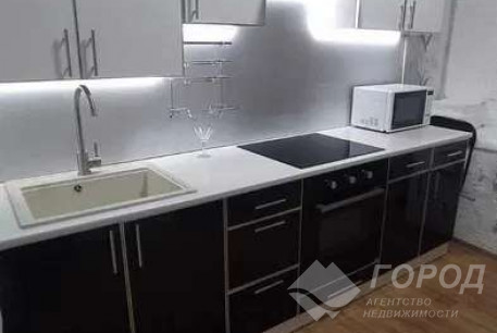 Продам 1-кімнатну квартиру, Центральный рынок, Южный вокзал метро, Код: 806108/1