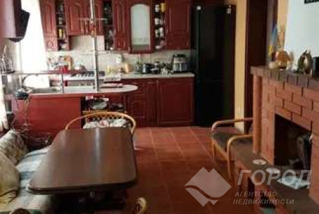 Продам 3-х кімнатну квартиру, Центр, Код: 806245/1