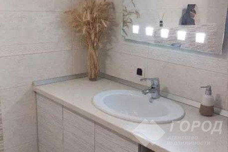 Продам 2-х кімнатну квартиру, Рогань, Горизонт, Код: 806392/1