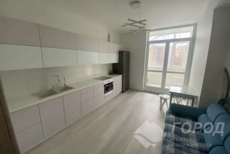 Сдам 1-кімнатну квартиру в новобудові, Центр, Код: 806399/1