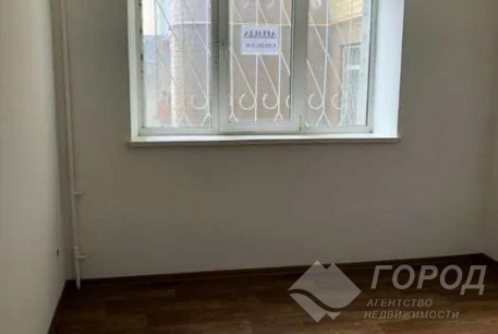 Продам 4-х кімнатну квартиру в новобудові, Дергачевский р-н, Солоницевка пгт., Код: 806401/1