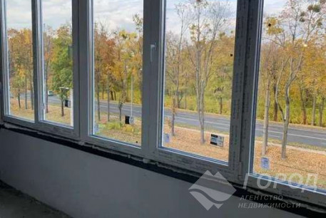 Продам 3-х кімнатну квартиру в новобудові, ХТЗ, ХТЗ метро, Код: 806464/1