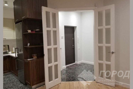 Продам 3-х кімнатну квартиру, Гагарина проспект, Защитников Украины метро (Площадь Восстания), Код: 806473/1