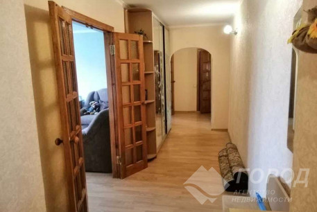 Продам 3-х кімнатну квартиру, Гагарина проспект, Защитников Украины метро (Площадь Восстания), Код: 806485/1