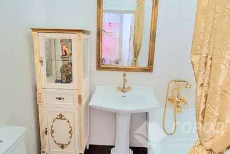 Продам 5-и кімнатну квартиру, Центр, Парк Горького, Код: 806537/1