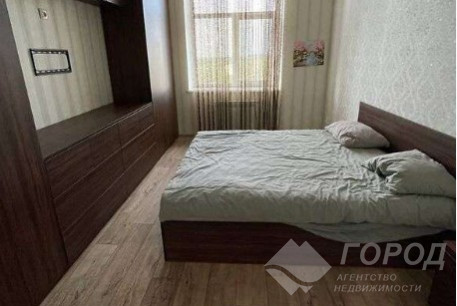 Продам 2-х кімнатну квартиру, Гагарина проспект, Защитников Украины метро (Площадь Восстания), Код: 806563/2