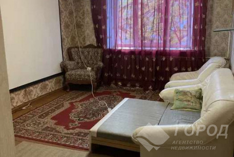 Сдам 4-х кімнатну квартиру, Центр, Код: 806621/1