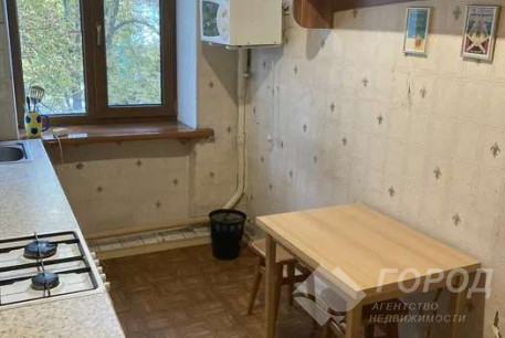 Сдам 4-х кімнатну квартиру, Центр, Код: 806621/1