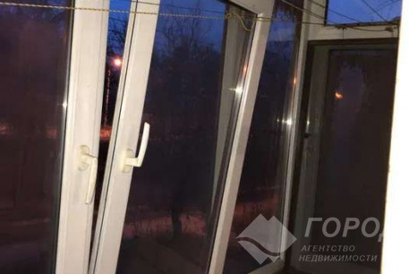 Продам 3-х кімнатну квартиру, Основа, Код: 806692/1