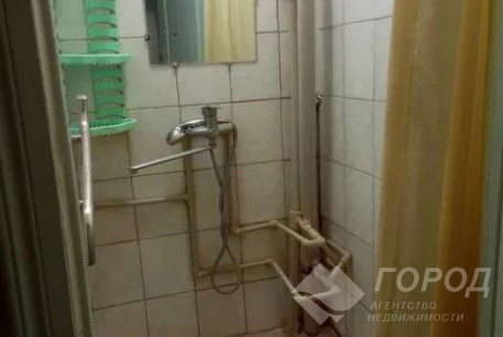 Сдам гостинку, ХТЗ, Пролетарская метро (Индустриальная), Код: 806825/1